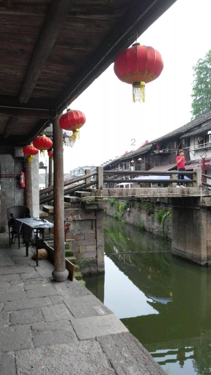 说放里面不动结果还是动了？游戏画面
